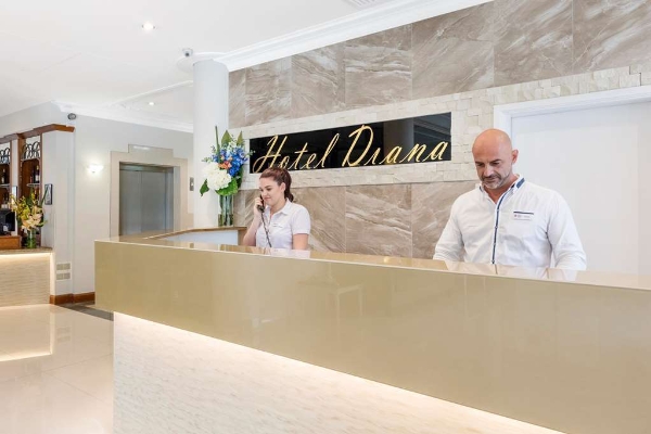 PLUS HOTEL DIANA (Brisbane)